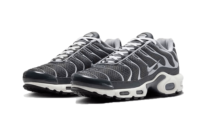 air-max-plus-se-greyscale-cool-grey-basketsold