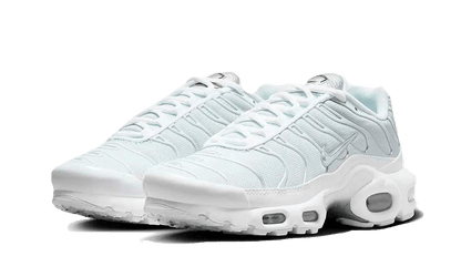 air-max-plus-white-metallic-silver-basketsold