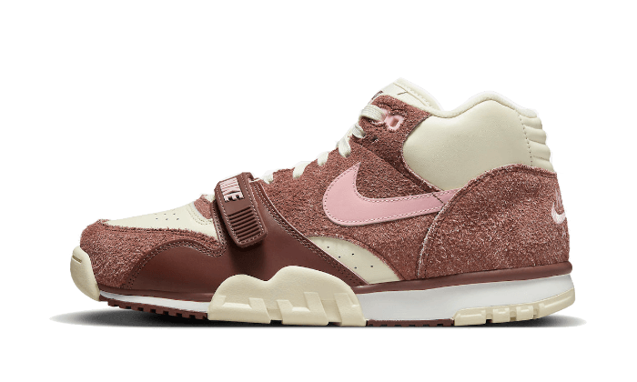 air-trainer-1-valentines-day-basketsold