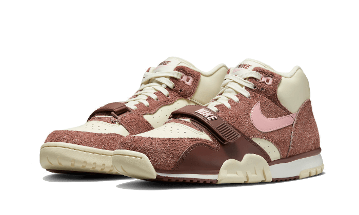 air-trainer-1-valentines-day-basketsold