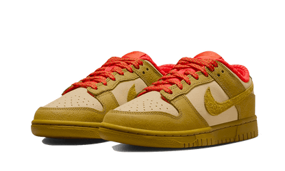 dunk-low-bronzine-sesame-picante-red-basketsold