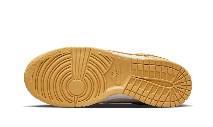 dunk-low-celestial-gold-suede-basketsold