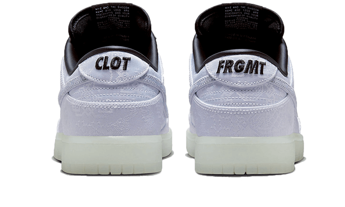 dunk-low-clot-fragment-white-basketsold