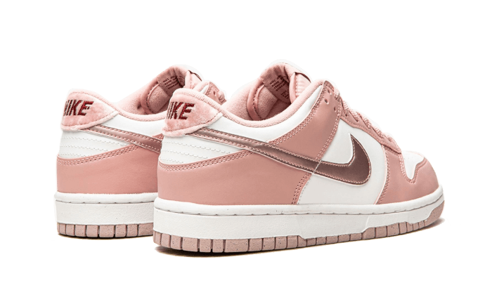 dunk-low-pink-velvet-basketsold