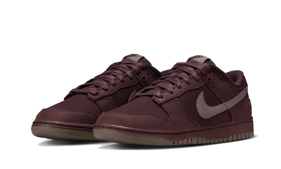 dunk-low-premium-burgundy-crush-basketsold