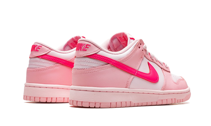 dunk-low-triple-pink-barbie-basketsold