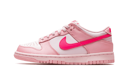 dunk-low-triple-pink-barbie-basketsold