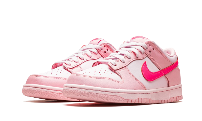 dunk-low-triple-pink-barbie-basketsold