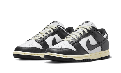 dunk-low-vintage-panda-basketsold