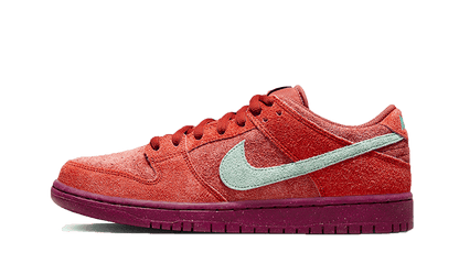 sb-dunk-low-mystic-red-basketsold