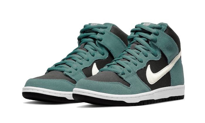 nike-sb-dunk-high-green-suede-basketsold