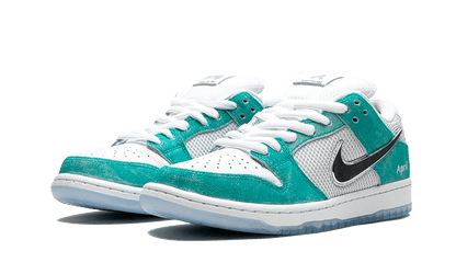 sb-dunk-low-april-skateboards-basketsold