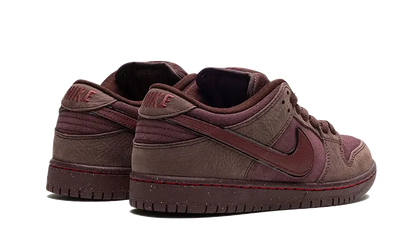 Nike SB Dunk Low City Of Love Burgundy Crush - FN0619-600