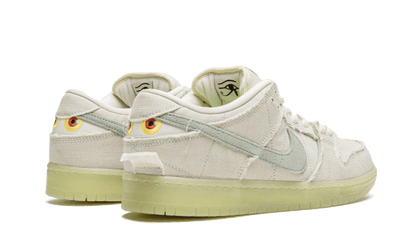 sb-dunk-low-mummy-basketsold