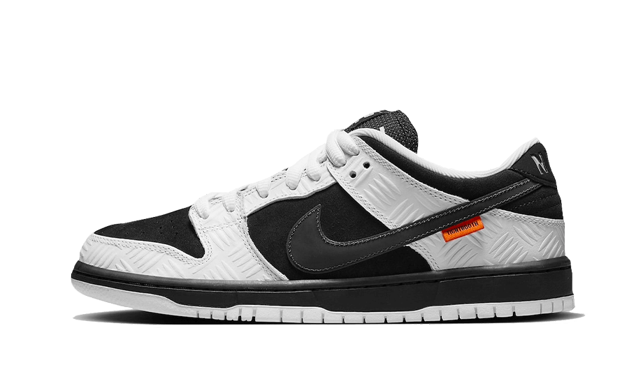 sb-dunk-low-tightbooth-basketsold