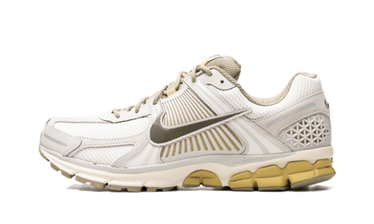 zoom-vomero-5-light-bone-medium-olive-basketsold