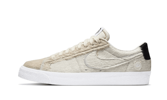 sb-blazer-low-medicom-toy-2020-basketsold