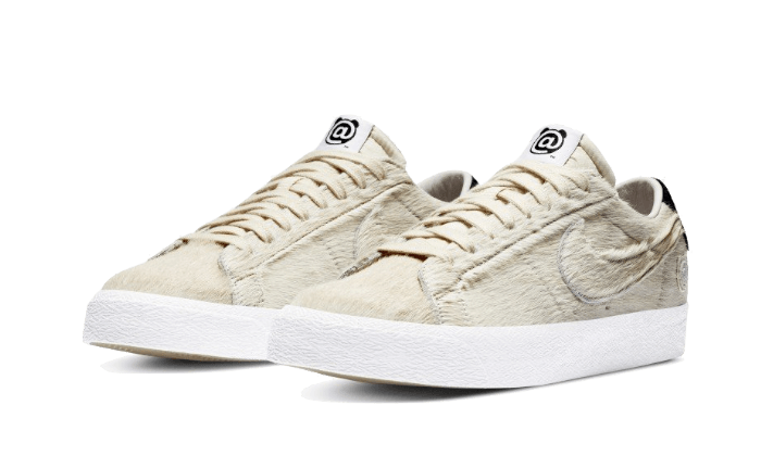 sb-blazer-low-medicom-toy-2020-basketsold