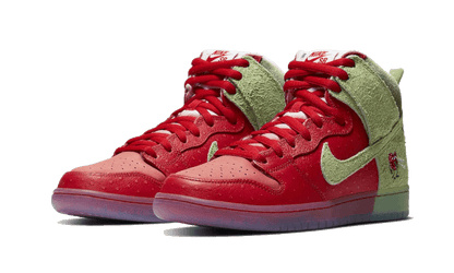 sb-dunk-high-pro-qs-strawberry-cough-basketsold