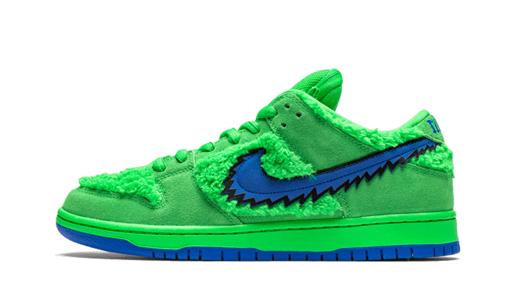 sb-dunk-low-grateful-dead-bears-green-basketsold