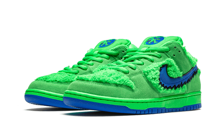 sb-dunk-low-grateful-dead-bears-green-basketsold