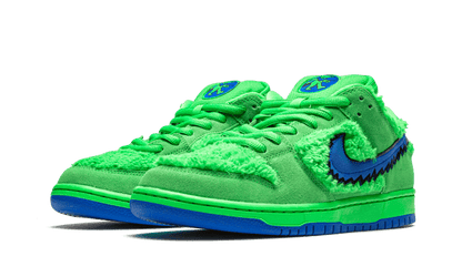 sb-dunk-low-grateful-dead-bears-green-basketsold