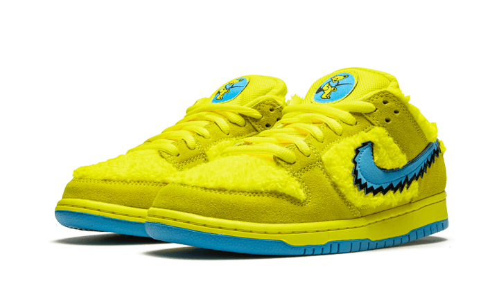 sb-dunk-low-grateful-dead-bears-yellow-basketsold