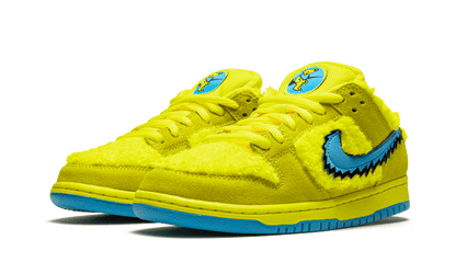 sb-dunk-low-grateful-dead-bears-yellow-basketsold