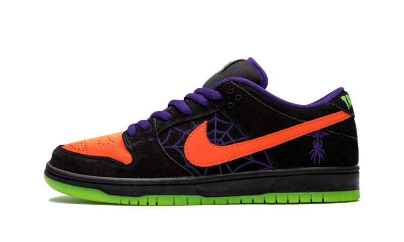 sb-dunk-low-night-of-mischief-basketsold