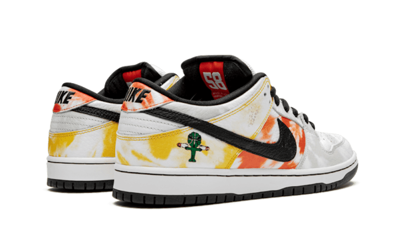 sb-dunk-low-raygun-tie-dye-away-basketsold