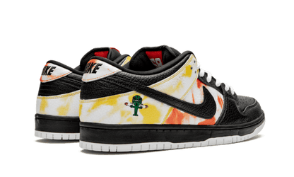 sb-dunk-low-raygun-tie-dye-home-basketsold