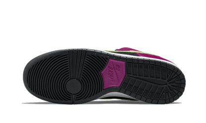 sb-dunk-low-red-plum-basketsold