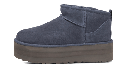 classic-ultra-mini-platform-boot-eve-blue-basketsold