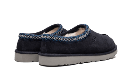 tasman-slipper-true-navy-basketsold