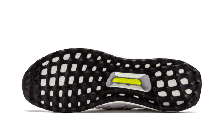 ultra-boost-10-core-white-basketsold