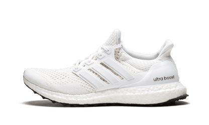 ultra-boost-10-core-white-basketsold