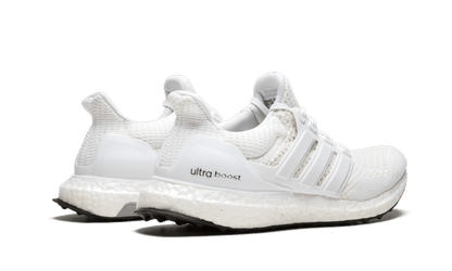 ultra-boost-10-core-white-basketsold