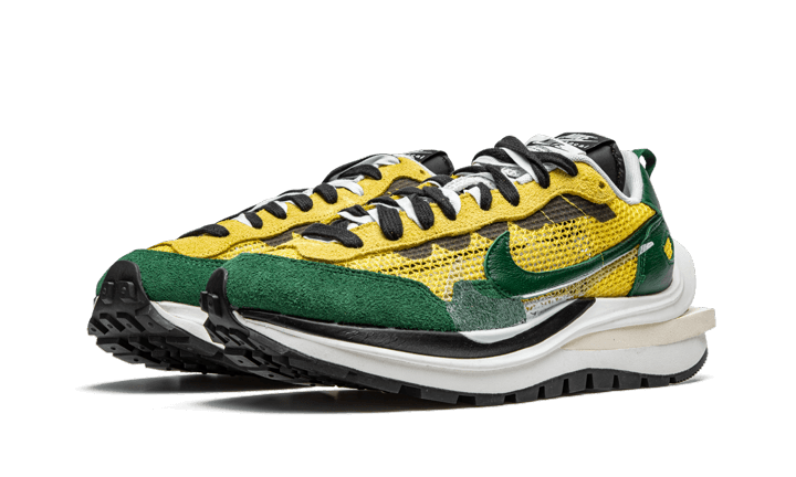 vaporwaffle-sacai-tour-yellow-stadium-green-basketsold