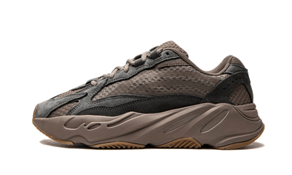 yeezy-700-v2-mauve-basketsold