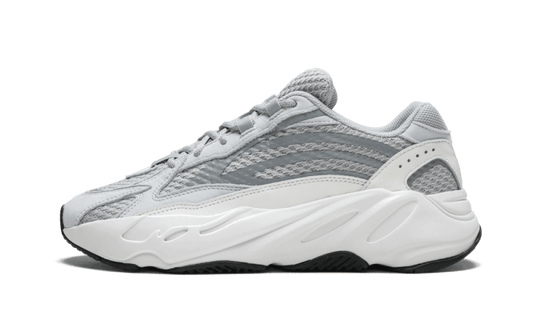 yeezy-700-v2-static-basketsold