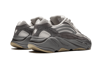 yeezy-700-v2-tephra-basketsold