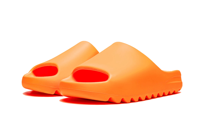 yeezy-slide-enflame-orange-basketsold