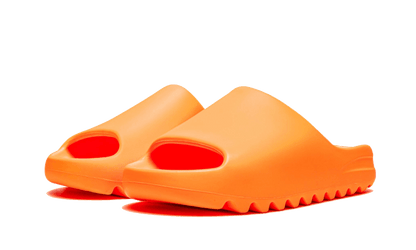 yeezy-slide-enflame-orange-basketsold